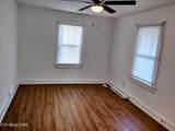 202 Hillview Ave - Photo 4