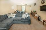 8221 Broken Rock Lane - Photo 31