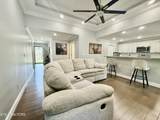 396 Cromwell St - Photo 14