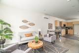 105 Oldham Ave - Photo 4