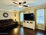 102 Oakwood Drive - Photo 7