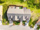 5940 Round Hill Lane - Photo 11