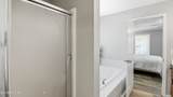 1435 Club Drive - Photo 21