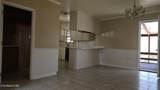 633 Melton Ave - Photo 7