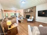 320 Reed Place - Photo 15