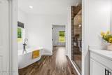 320 Wagon Lane - Photo 22