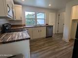 225 10th St - Photo 4