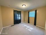 920 Mallory Rd - Photo 14