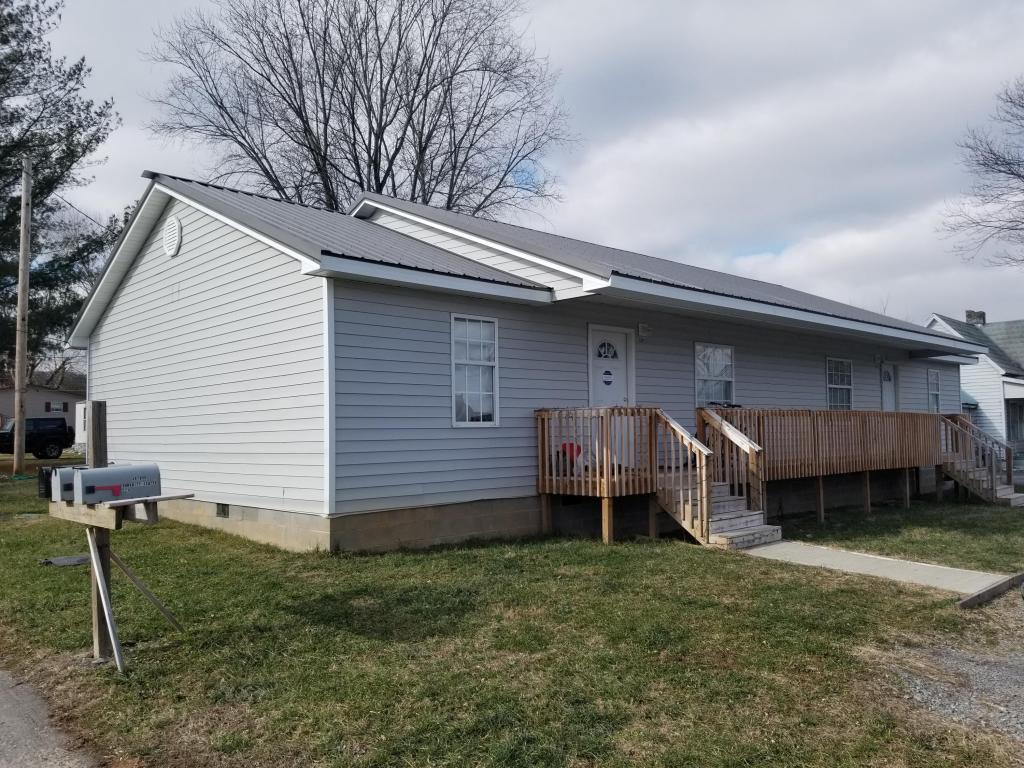 209 Claiborne Ave - Photo 1