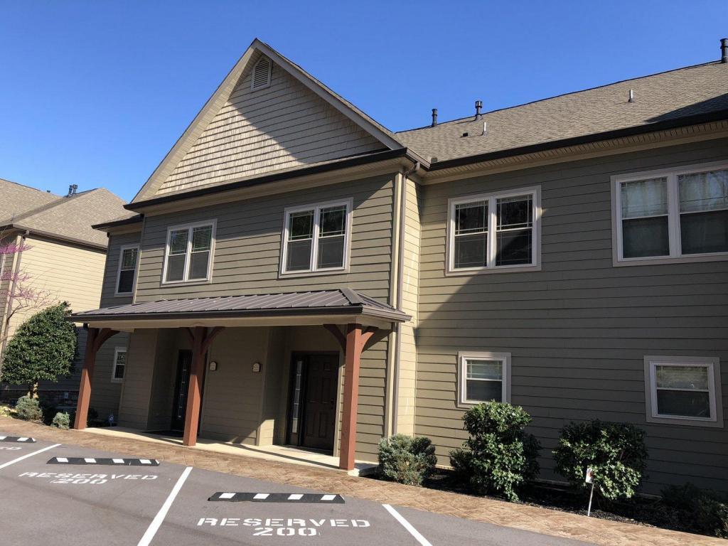 Buckeye Lodge - Photo 1