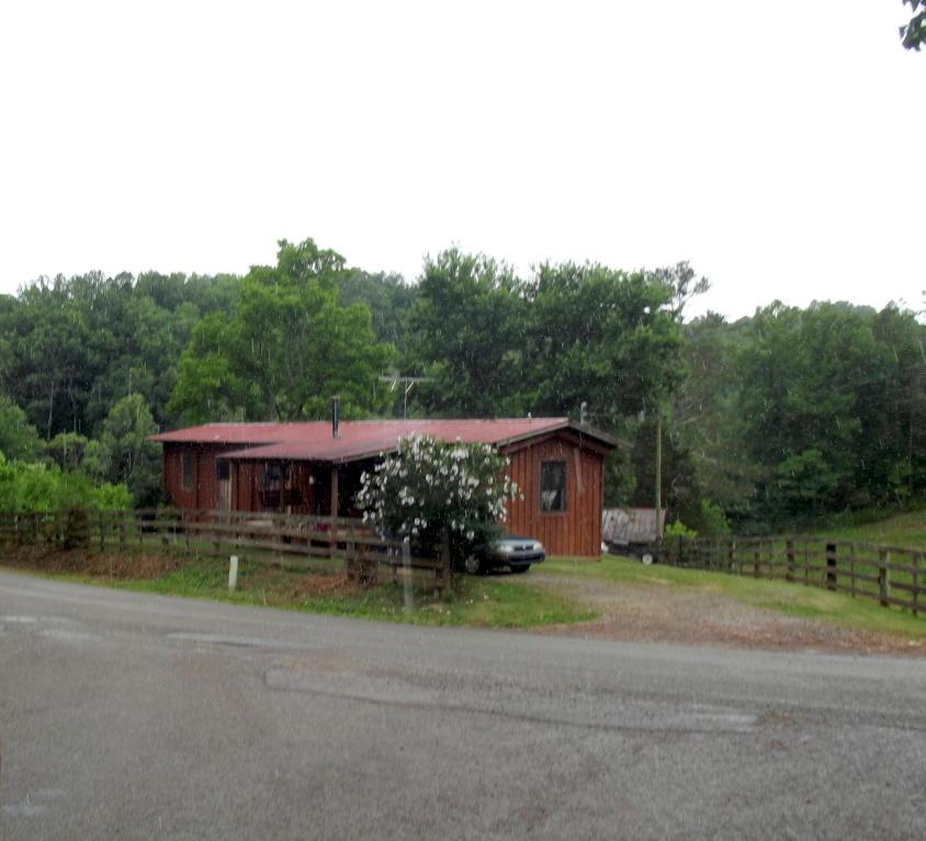 1589 Hiwassee Rd - Photo 1