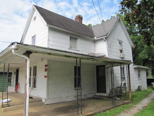 941 Unaka St - Photo 1
