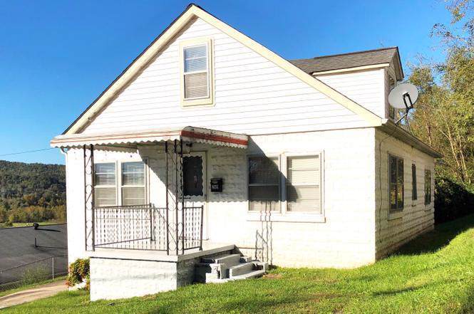 289 Logan St - Photo 1