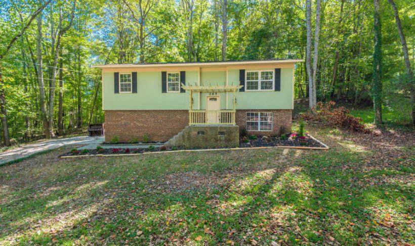 165 Cedar Circle - Photo 1