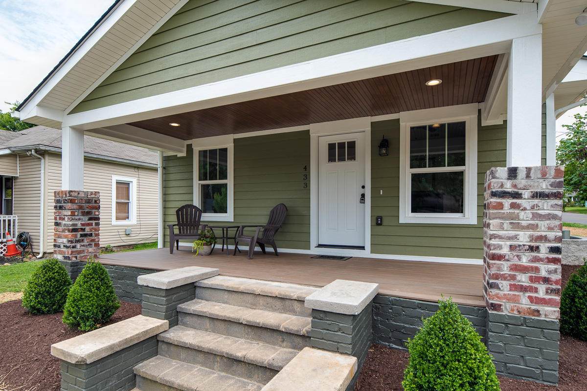 433 Quincy Ave - Photo 1