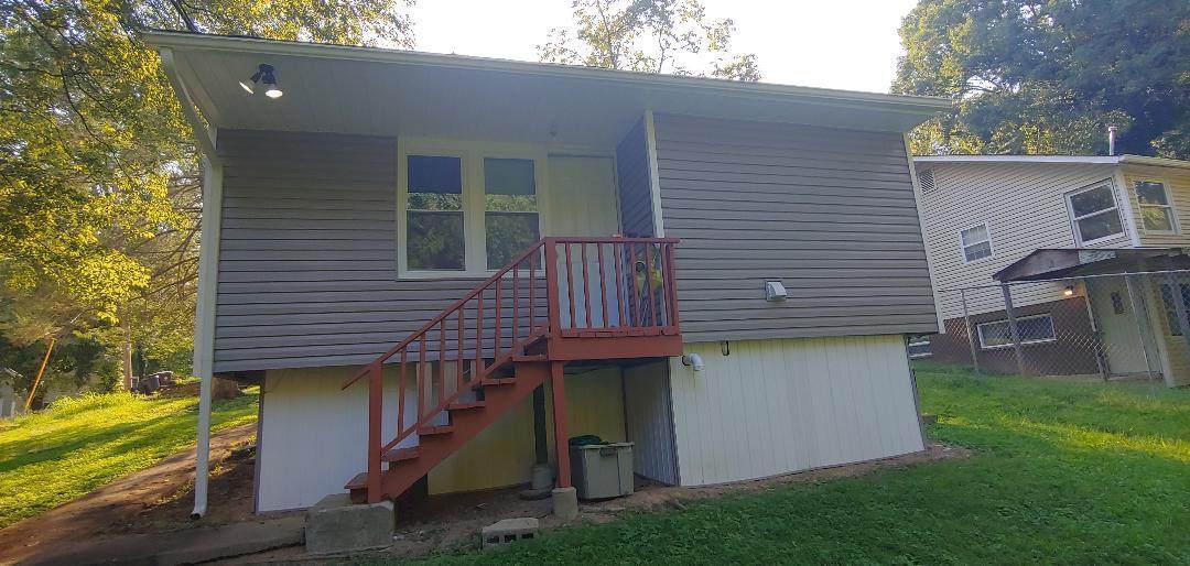 127 Jonathan Lane - Photo 1