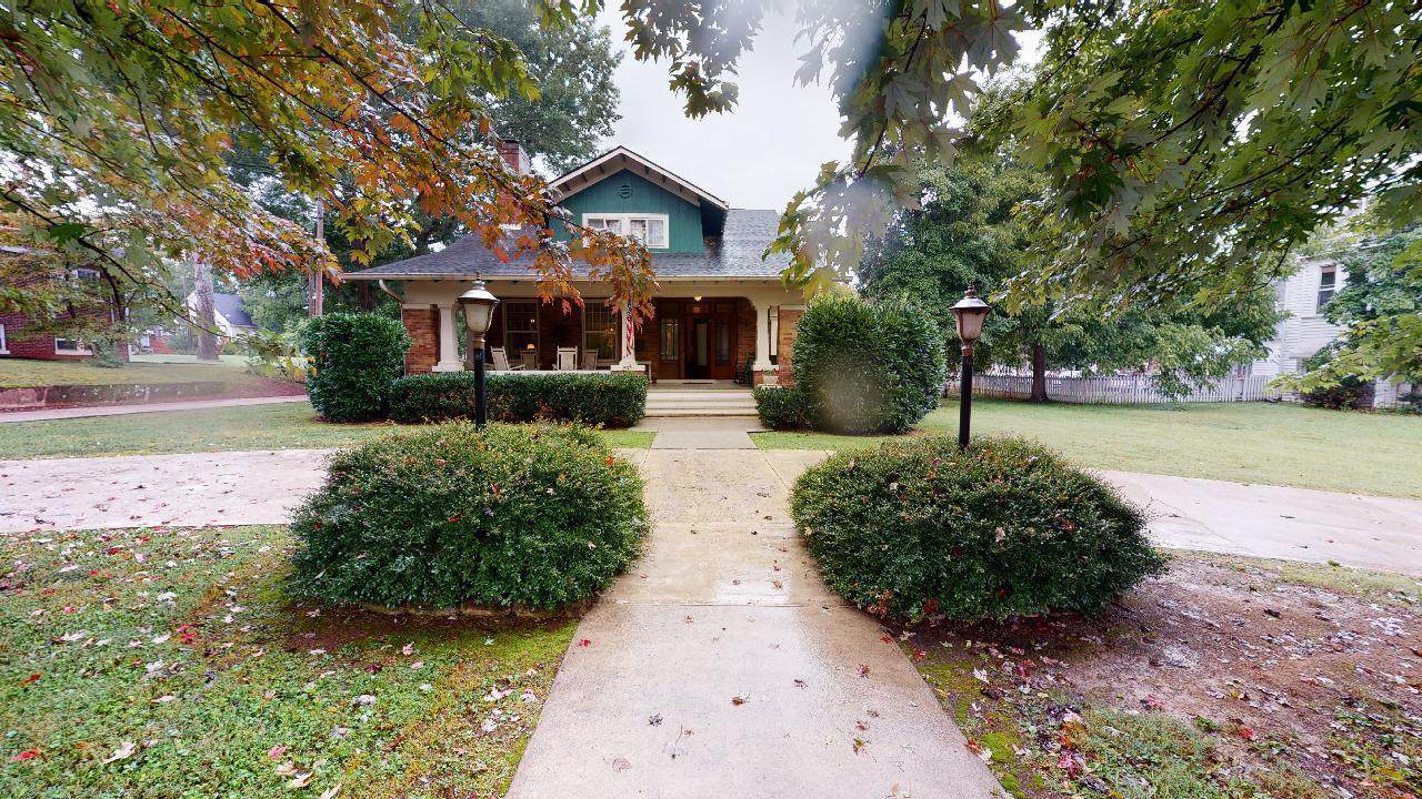 807 Mayes Ave - Photo 1