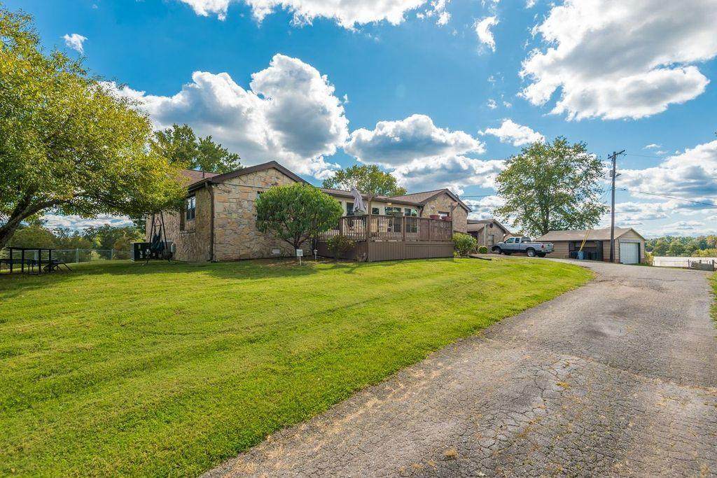10724 Emory Rd - Photo 1
