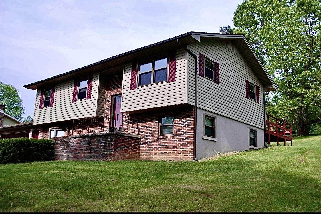 185 River Rd - Photo 1