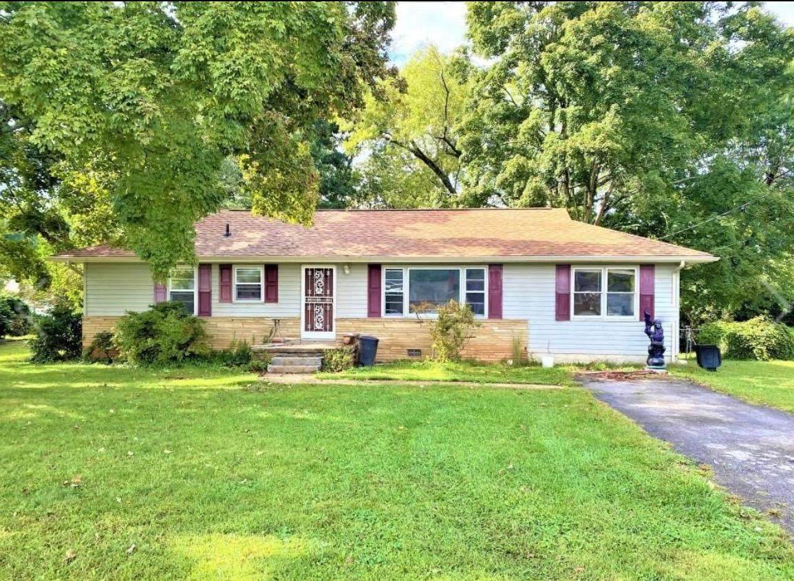 403 Highland Drive - Photo 1
