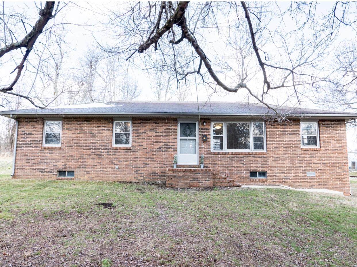 326 Hoyt Ave - Photo 1