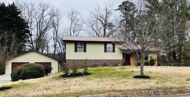 2027 Colonial Circle - Photo 1