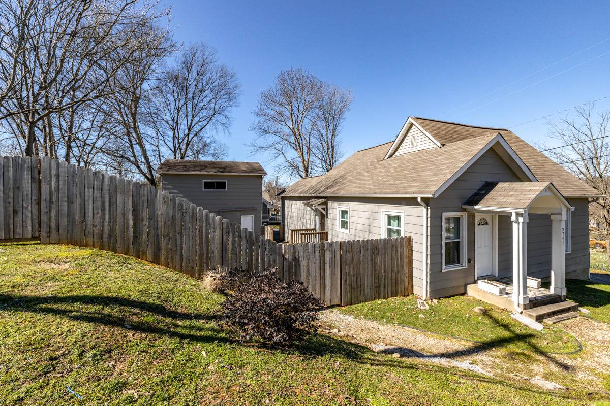 2741 Whittle Springs Rd - Photo 1