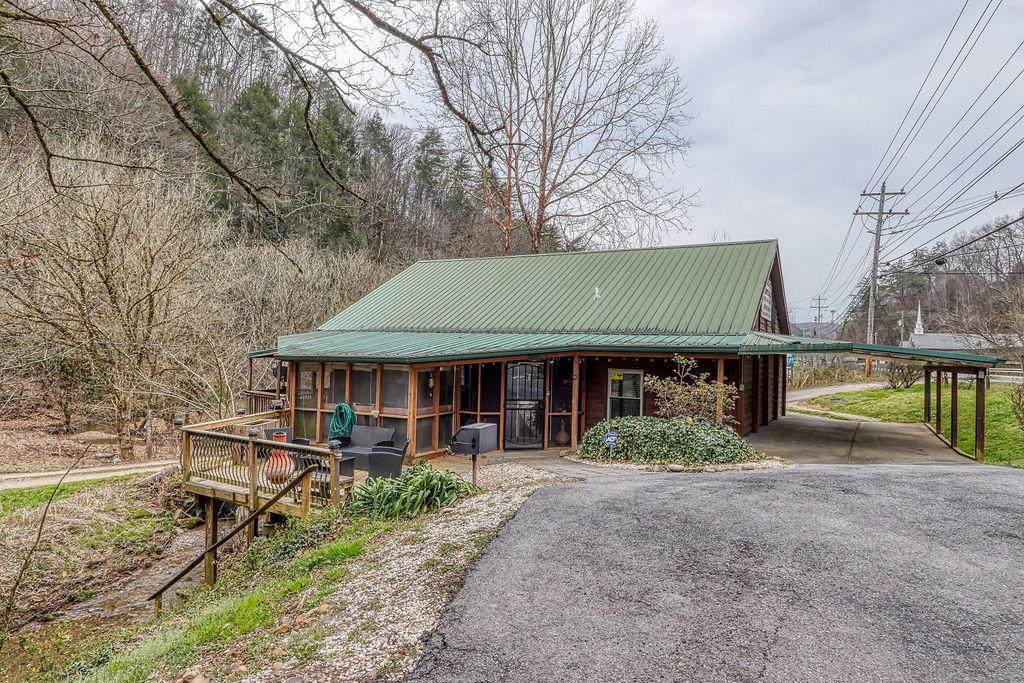 1564 Upper Middle Creek Rd - Photo 1