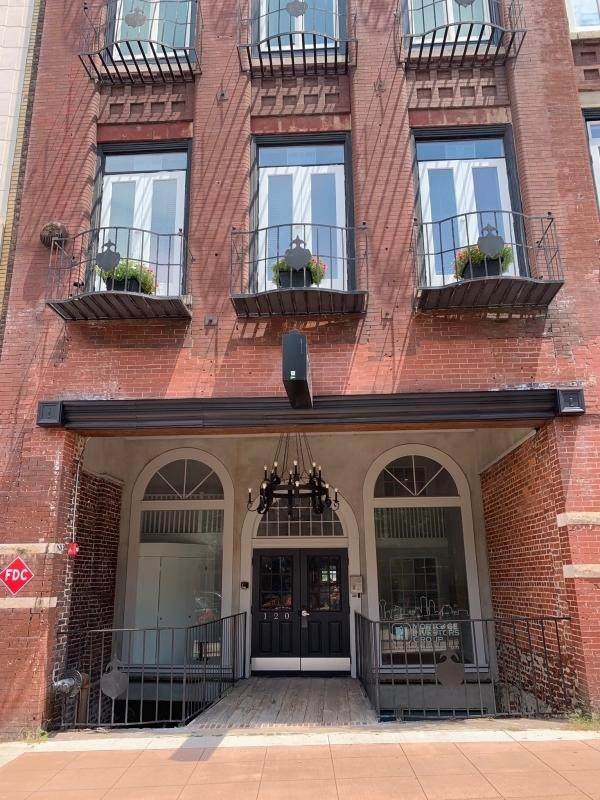120 Gay St - Photo 1