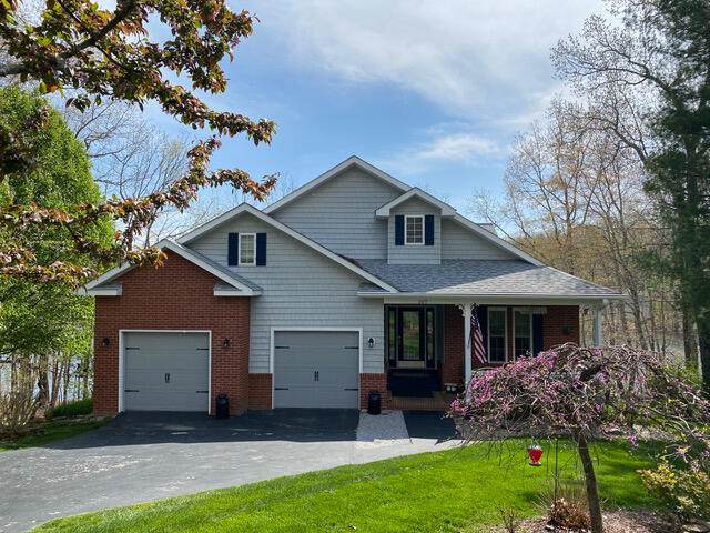107 Sherwood Circle - Photo 1