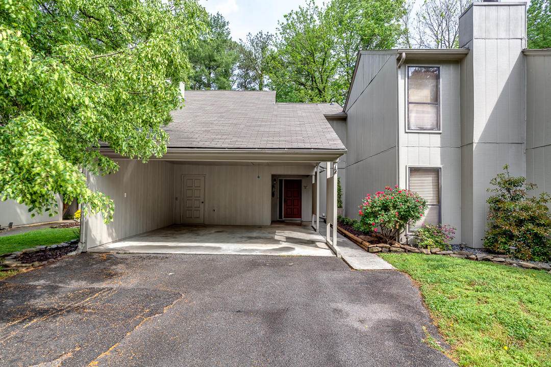 8705 Olde Colony Tr - Photo 1