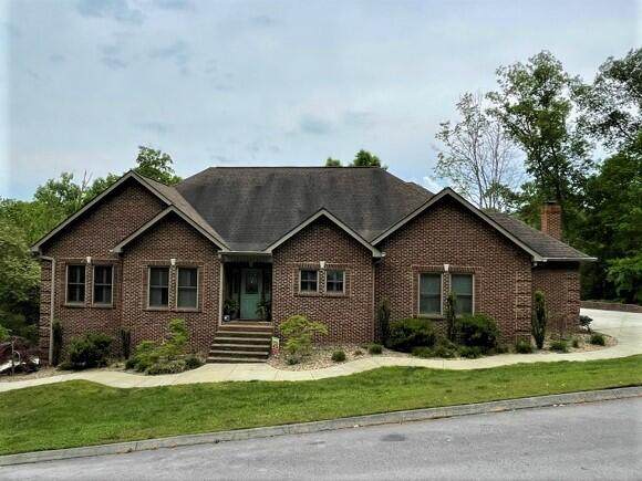 1004 Silver Oak Court - Photo 1
