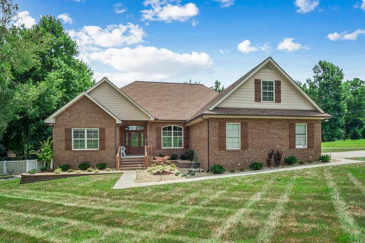 902 Evelyn Court - Photo 1