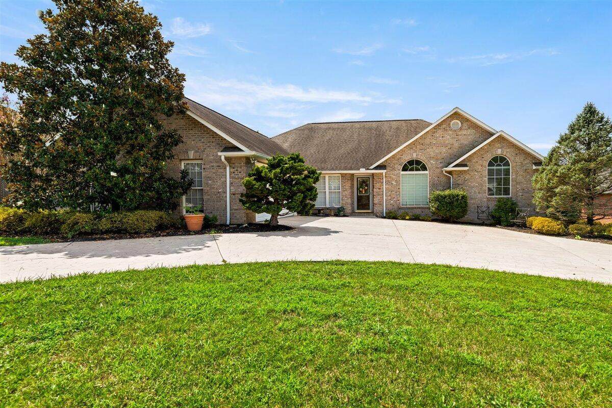 120 Tradewinds St - Photo 1