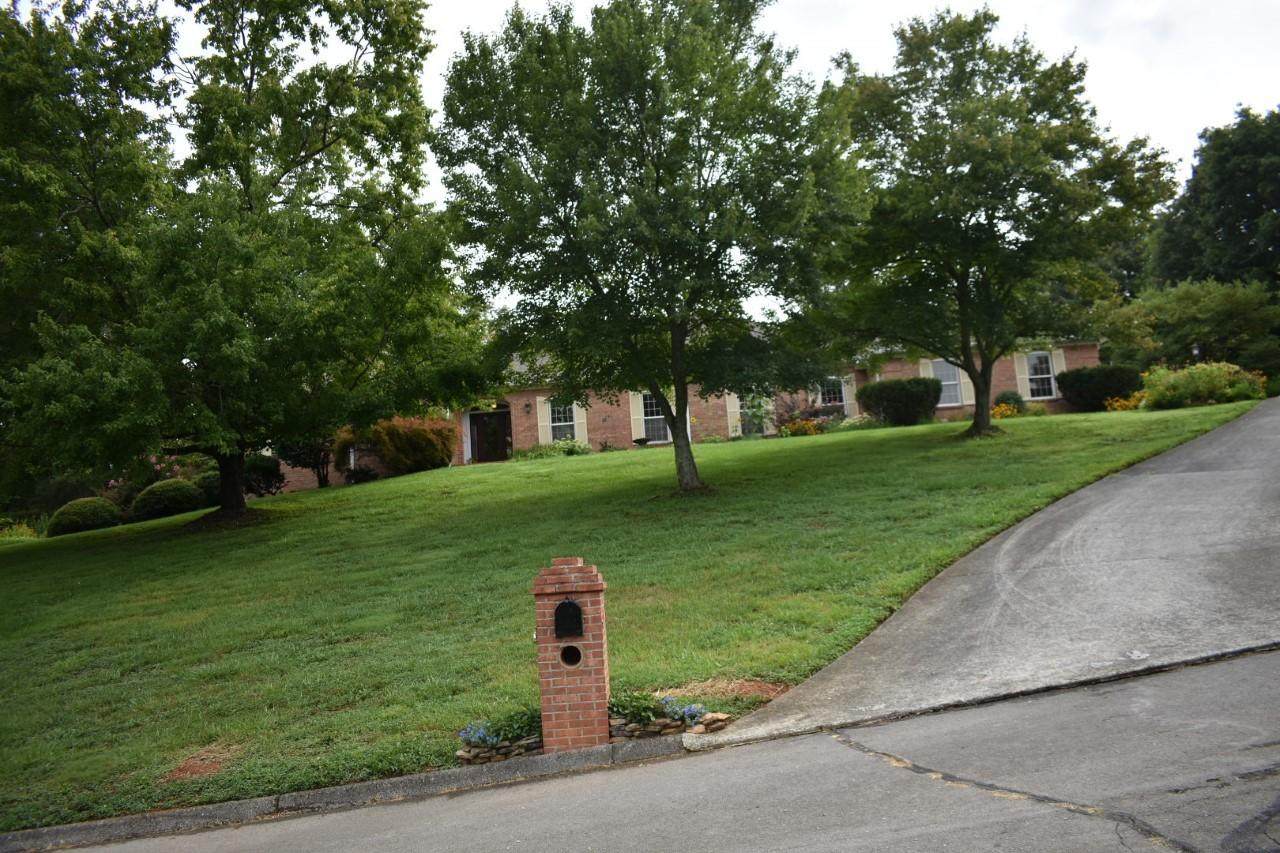 2115 Middlewood Drive - Photo 1