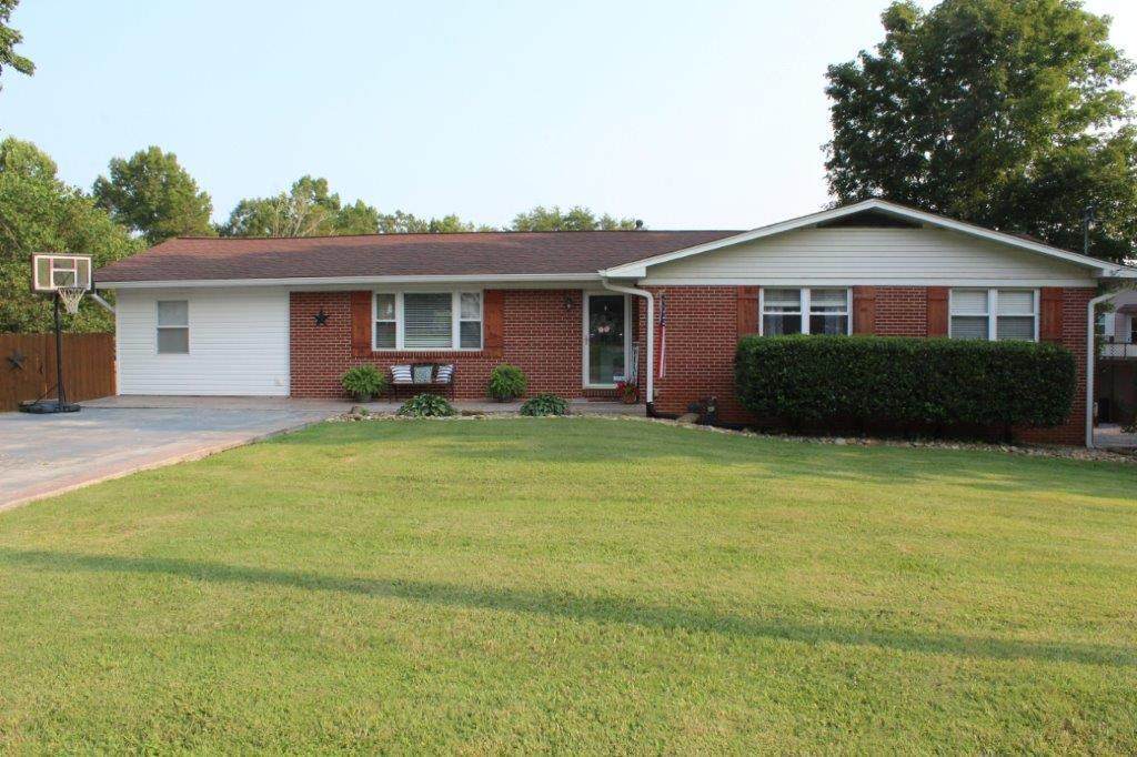 233 Tonawanda Tr - Photo 1