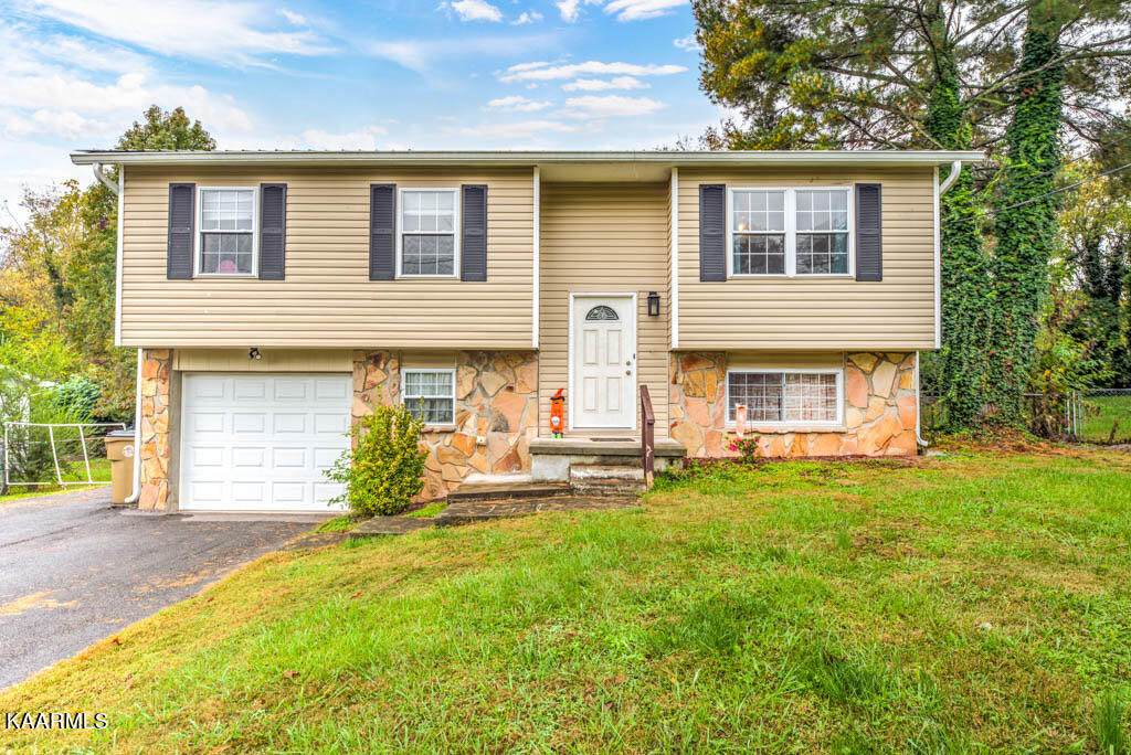 5713 Montina Rd - Photo 1
