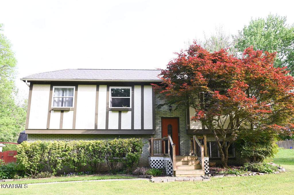 1835 Sedgewick Drive - Photo 1