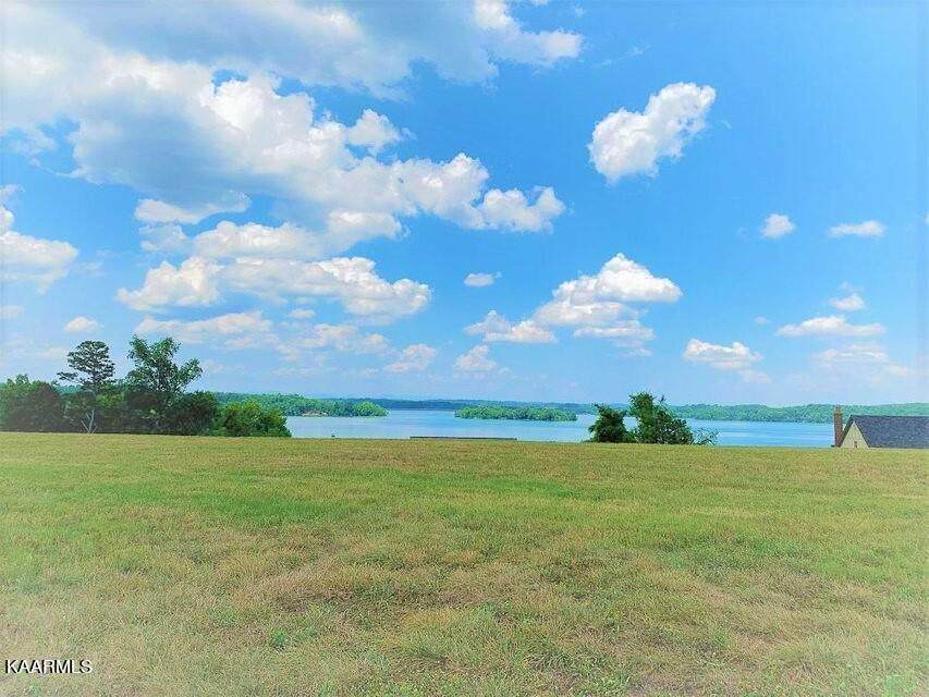 555 Cypress Pointe Drive - Photo 1