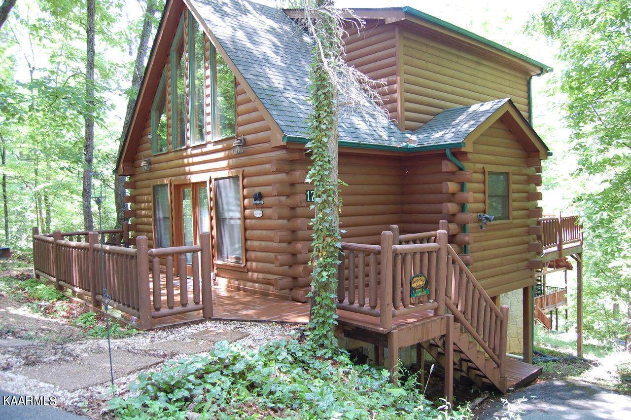 1736 Azalea Circle - Photo 1