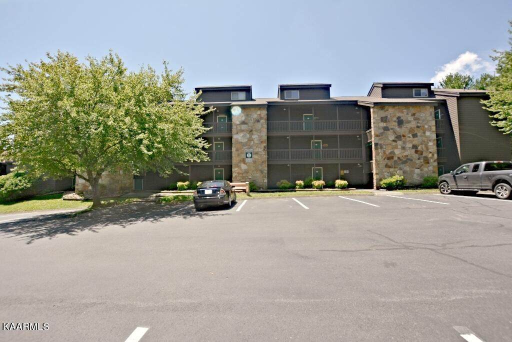 1380 Ski View Drive - Photo 1
