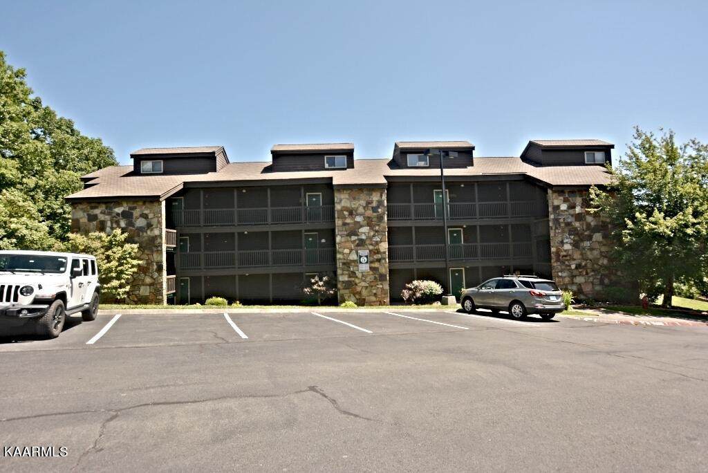 1380 Ski View Drive - Photo 1