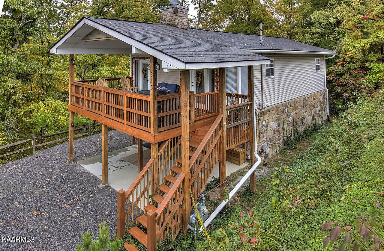 515 Mountain View Lane - Photo 1