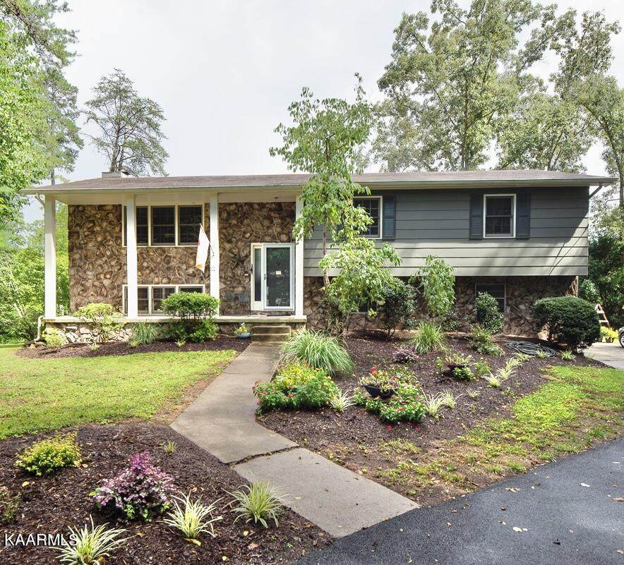 17 Newcastle Lane - Photo 1