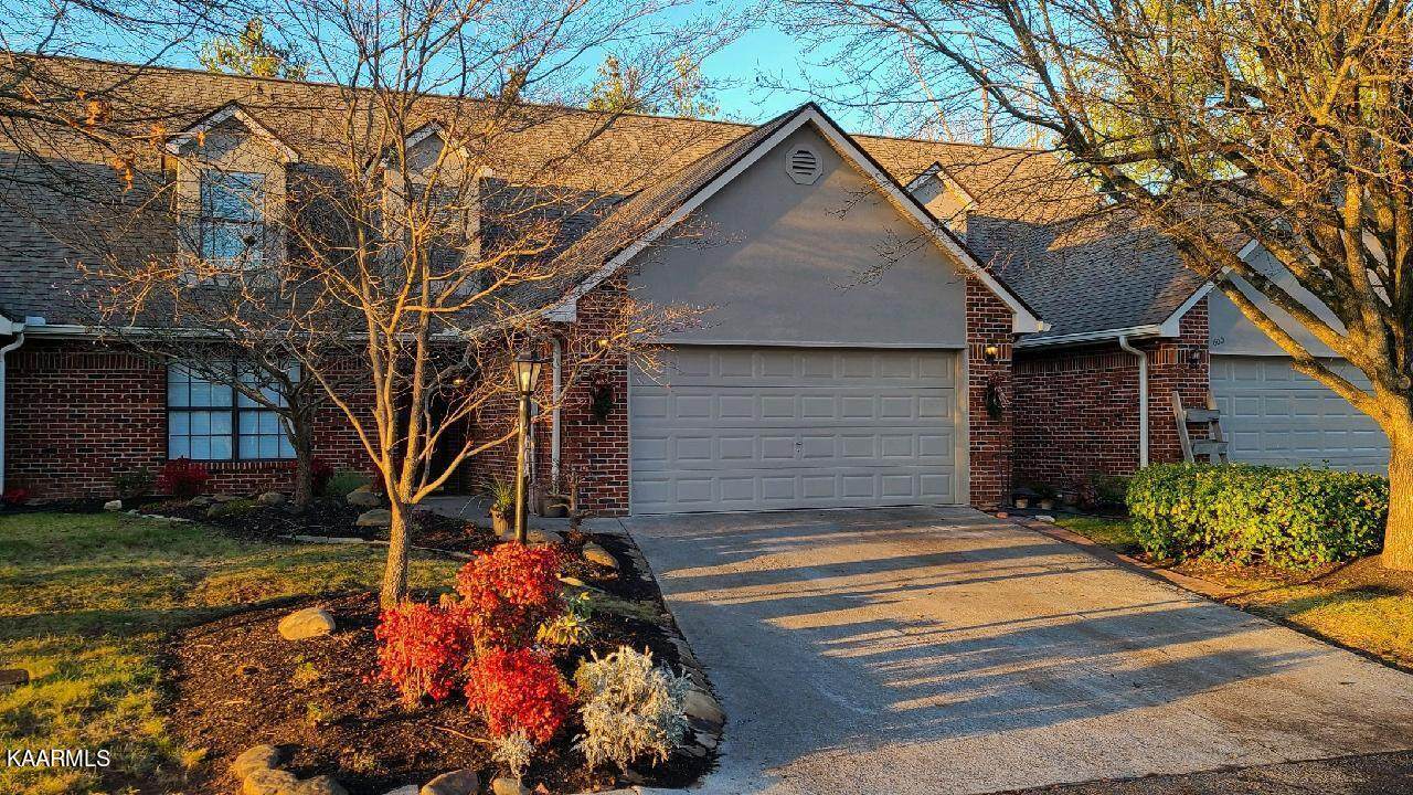 604 Farragut Commons Drive - Photo 1
