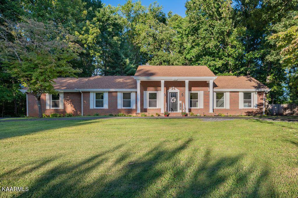 1468 Golf Course Rd - Photo 1