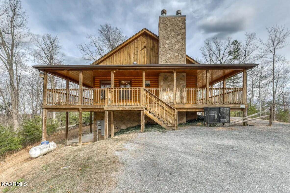 1104 Oak Court - Photo 1