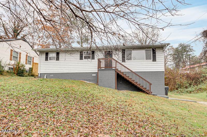 3316 Lay Ave - Photo 1
