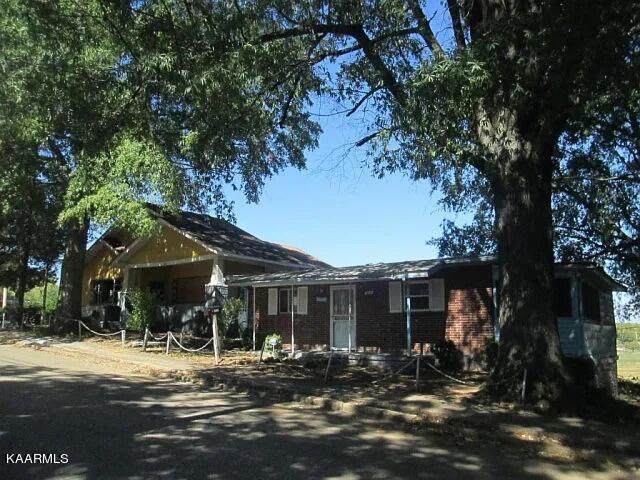 507 42Nd St - Photo 1