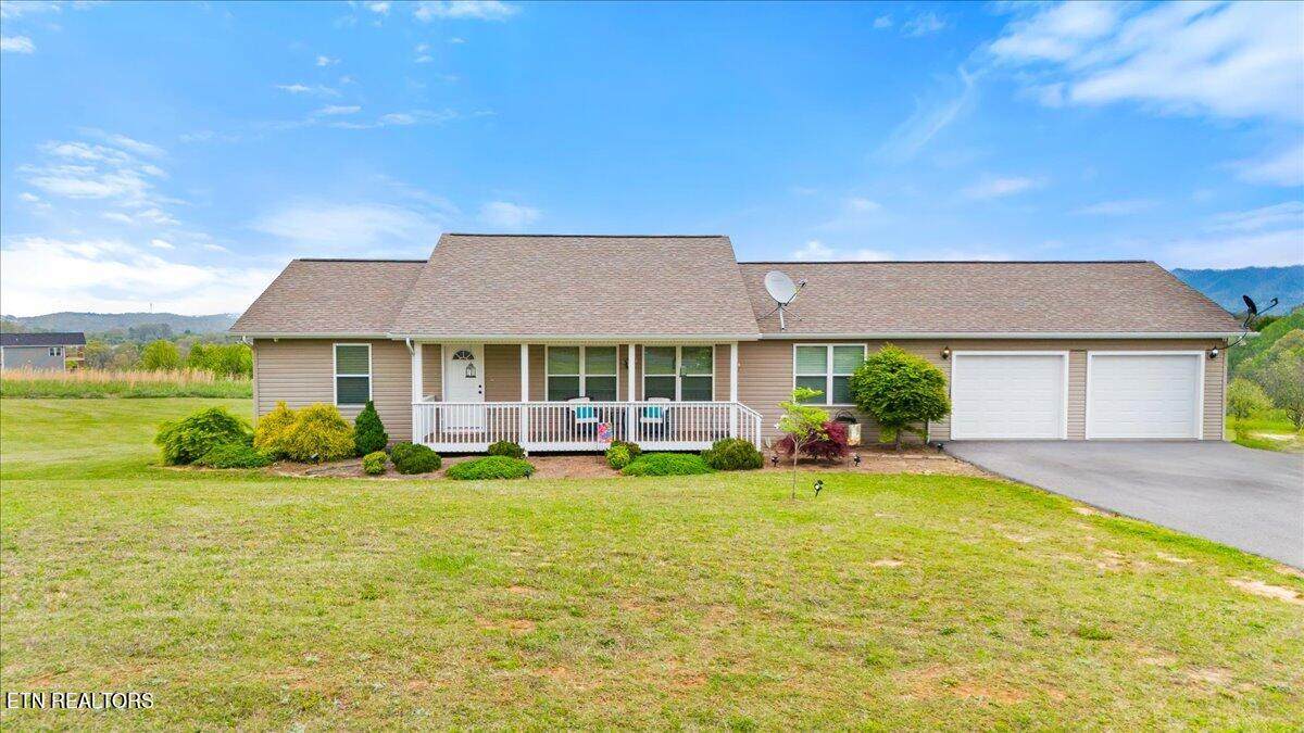 1935 Cozy Rd - Photo 1